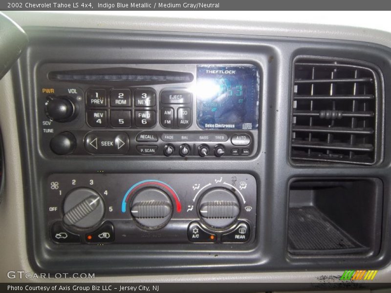 Indigo Blue Metallic / Medium Gray/Neutral 2002 Chevrolet Tahoe LS 4x4