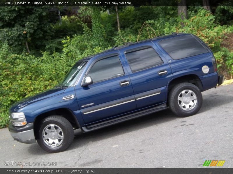 Indigo Blue Metallic / Medium Gray/Neutral 2002 Chevrolet Tahoe LS 4x4