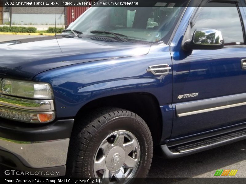 Indigo Blue Metallic / Medium Gray/Neutral 2002 Chevrolet Tahoe LS 4x4