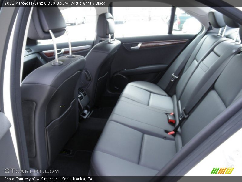 Arctic White / Black 2011 Mercedes-Benz C 300 Luxury
