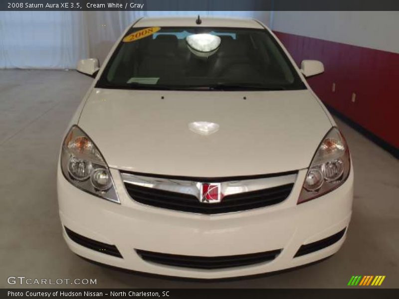Cream White / Gray 2008 Saturn Aura XE 3.5