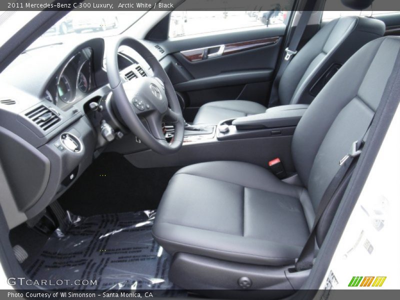 Arctic White / Black 2011 Mercedes-Benz C 300 Luxury