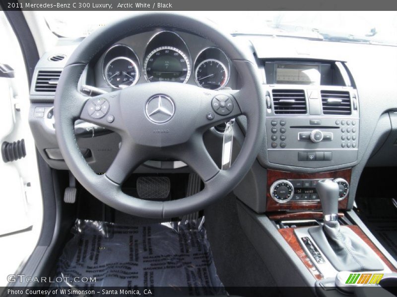 Arctic White / Black 2011 Mercedes-Benz C 300 Luxury