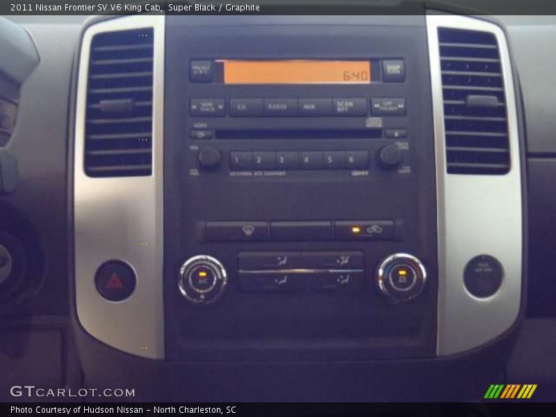 Super Black / Graphite 2011 Nissan Frontier SV V6 King Cab