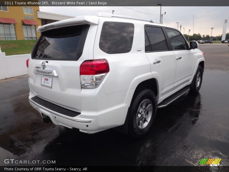 Blizzard White Pearl / Sand Beige 2011 Toyota 4Runner SR5
