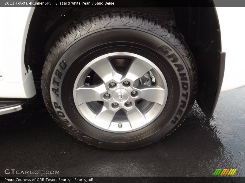 Blizzard White Pearl / Sand Beige 2011 Toyota 4Runner SR5