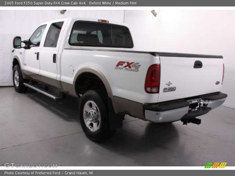 Oxford White / Medium Flint 2005 Ford F350 Super Duty FX4 Crew Cab 4x4