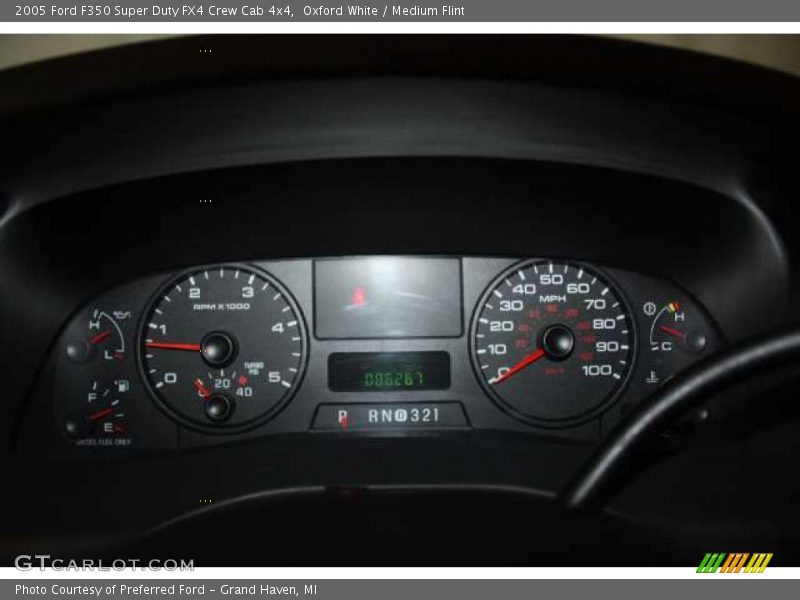 Oxford White / Medium Flint 2005 Ford F350 Super Duty FX4 Crew Cab 4x4