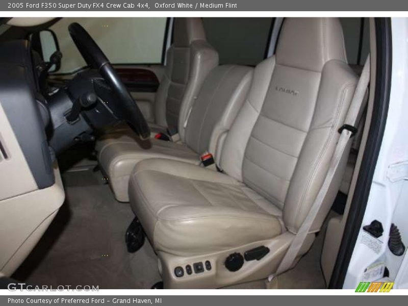 Oxford White / Medium Flint 2005 Ford F350 Super Duty FX4 Crew Cab 4x4