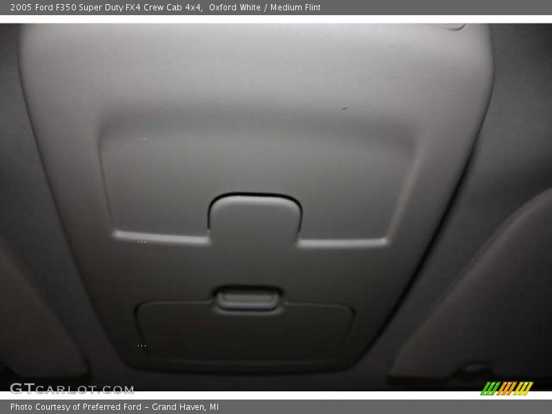 Oxford White / Medium Flint 2005 Ford F350 Super Duty FX4 Crew Cab 4x4