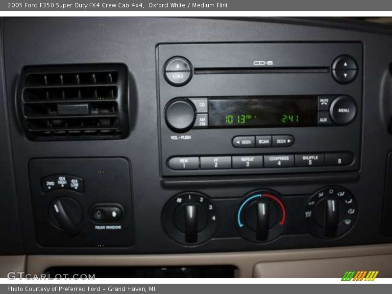 Oxford White / Medium Flint 2005 Ford F350 Super Duty FX4 Crew Cab 4x4