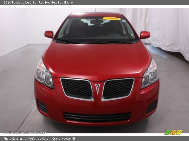 Red Hot Metallic / Ebony 2010 Pontiac Vibe 1.8L