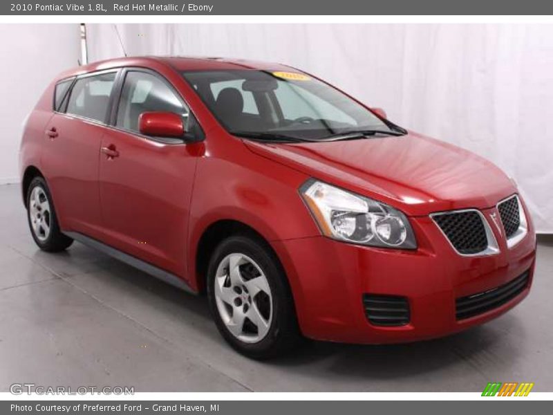 Red Hot Metallic / Ebony 2010 Pontiac Vibe 1.8L