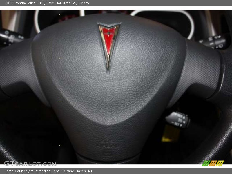 Red Hot Metallic / Ebony 2010 Pontiac Vibe 1.8L