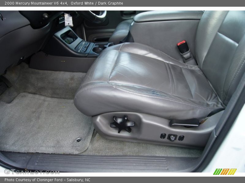 Oxford White / Dark Graphite 2000 Mercury Mountaineer V6 4x4