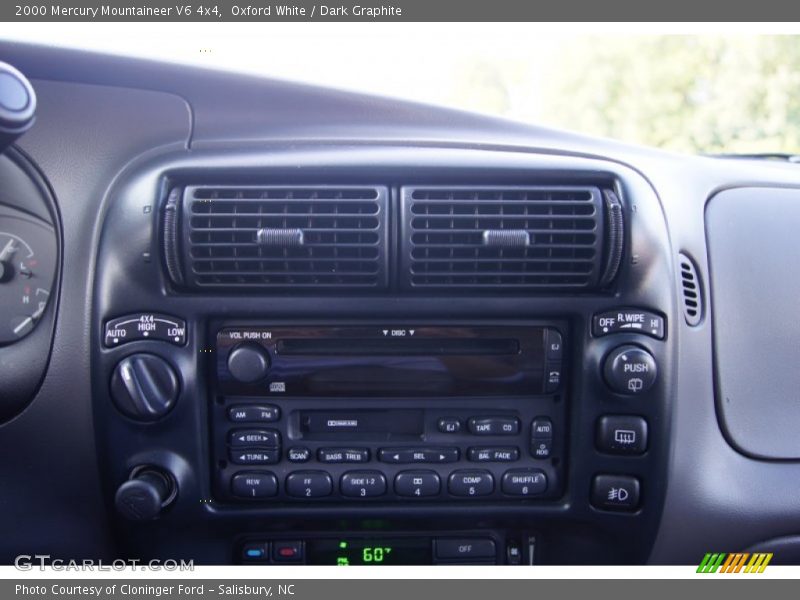 Oxford White / Dark Graphite 2000 Mercury Mountaineer V6 4x4