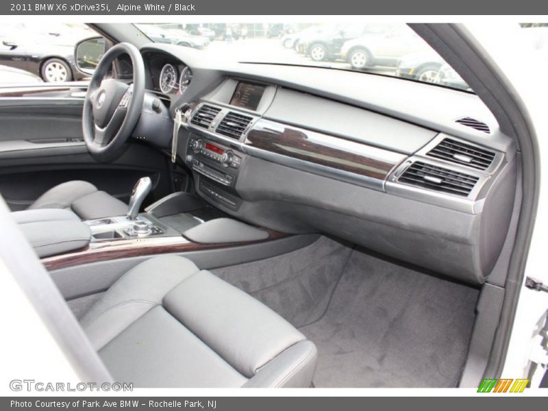 Dashboard of 2011 X6 xDrive35i