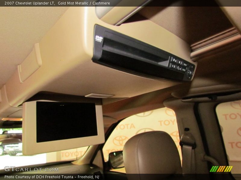 Gold Mist Metallic / Cashmere 2007 Chevrolet Uplander LT