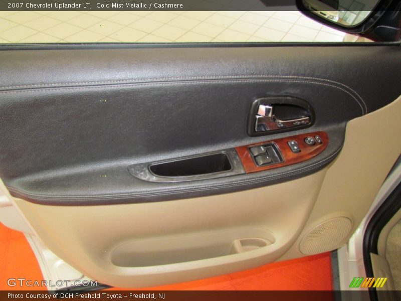 Gold Mist Metallic / Cashmere 2007 Chevrolet Uplander LT