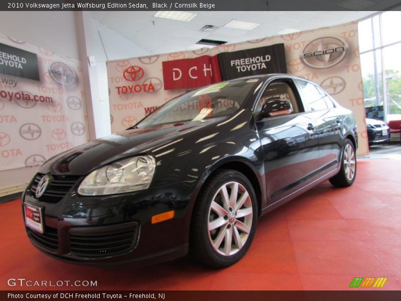 Black / Cornsilk Beige 2010 Volkswagen Jetta Wolfsburg Edition Sedan