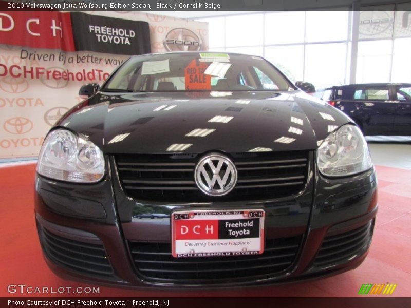 Black / Cornsilk Beige 2010 Volkswagen Jetta Wolfsburg Edition Sedan