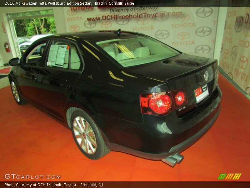 Black / Cornsilk Beige 2010 Volkswagen Jetta Wolfsburg Edition Sedan