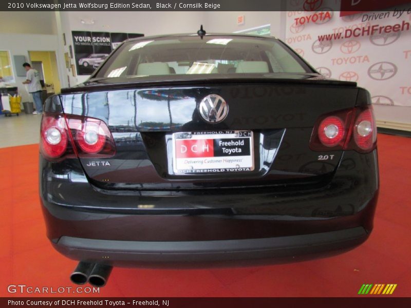 Black / Cornsilk Beige 2010 Volkswagen Jetta Wolfsburg Edition Sedan