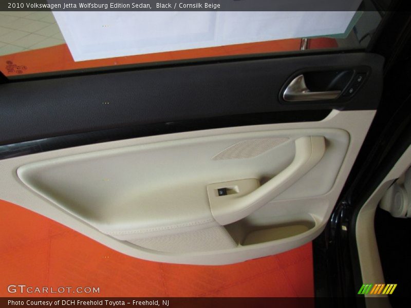 Black / Cornsilk Beige 2010 Volkswagen Jetta Wolfsburg Edition Sedan