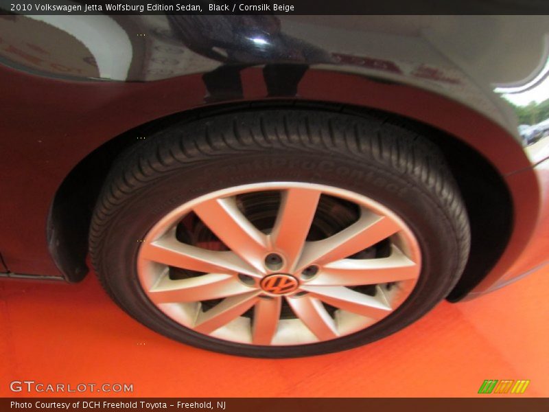 Black / Cornsilk Beige 2010 Volkswagen Jetta Wolfsburg Edition Sedan