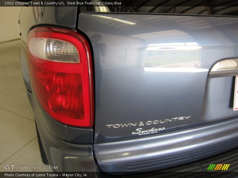 Steel Blue Pearlcoat / Navy Blue 2002 Chrysler Town & Country LXi