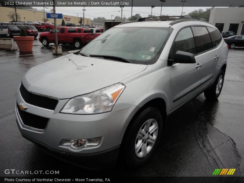 Front 3/4 View of 2012 Traverse LS