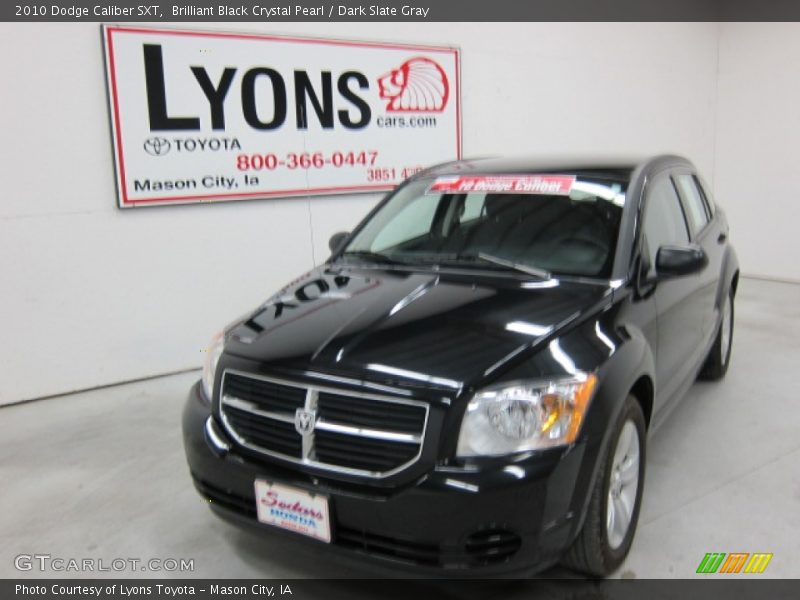 Brilliant Black Crystal Pearl / Dark Slate Gray 2010 Dodge Caliber SXT