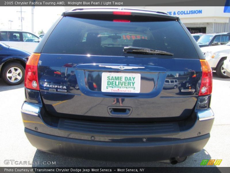Midnight Blue Pearl / Light Taupe 2005 Chrysler Pacifica Touring AWD