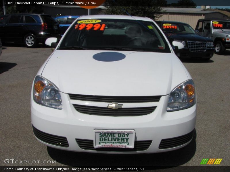 Summit White / Gray 2005 Chevrolet Cobalt LS Coupe