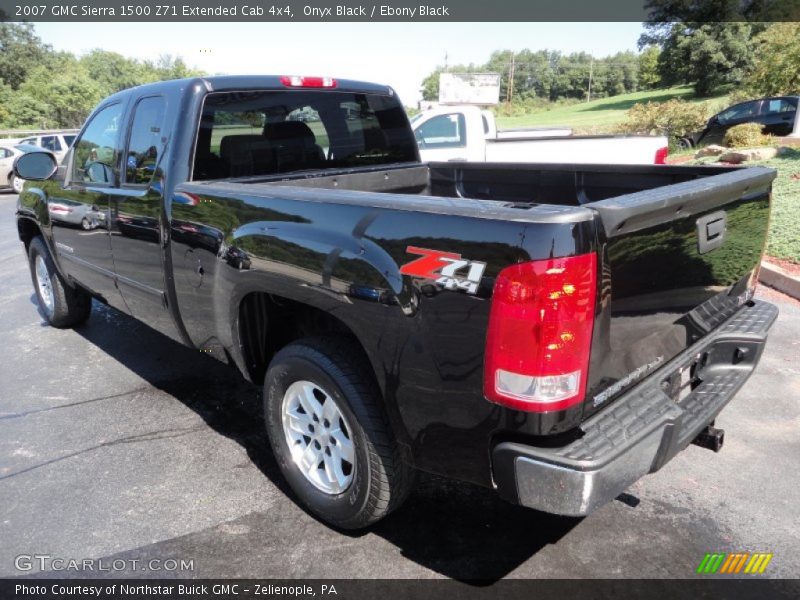 Onyx Black / Ebony Black 2007 GMC Sierra 1500 Z71 Extended Cab 4x4