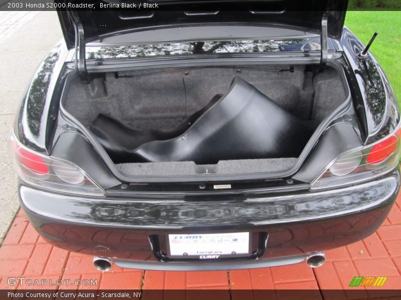 Berlina Black / Black 2003 Honda S2000 Roadster