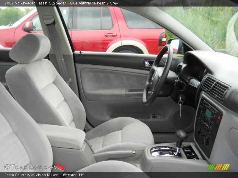 Blue Anthracite Pearl / Grey 2002 Volkswagen Passat GLS Sedan