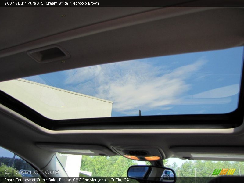 Cream White / Morocco Brown 2007 Saturn Aura XR