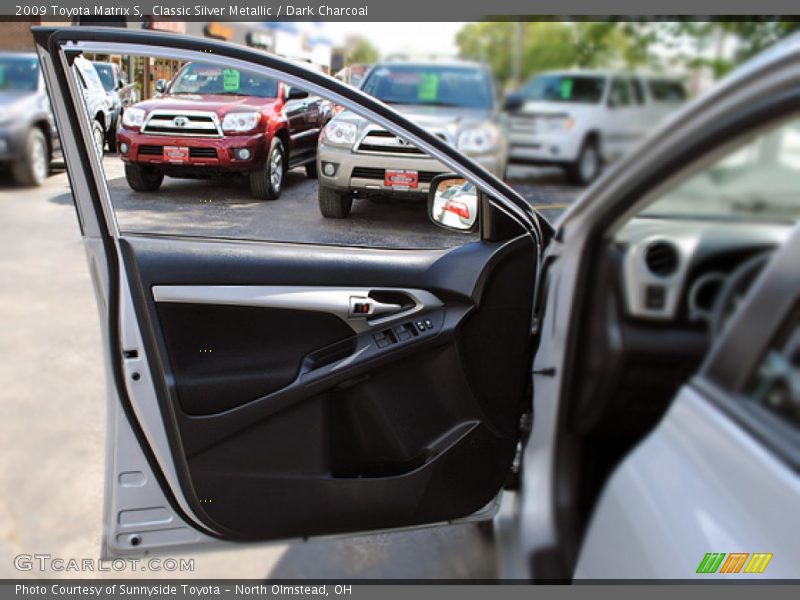 Classic Silver Metallic / Dark Charcoal 2009 Toyota Matrix S
