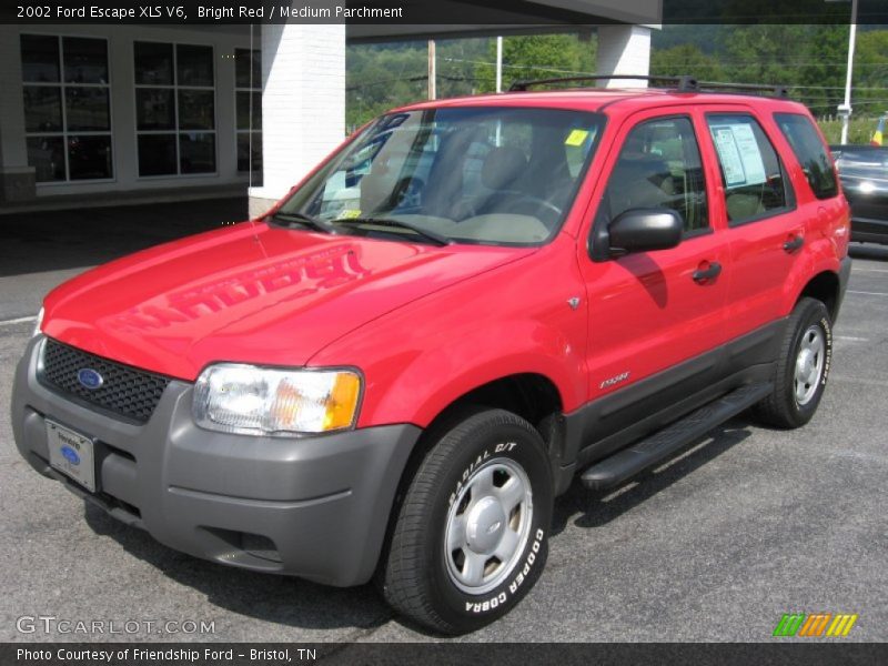 Front 3/4 View of 2002 Escape XLS V6