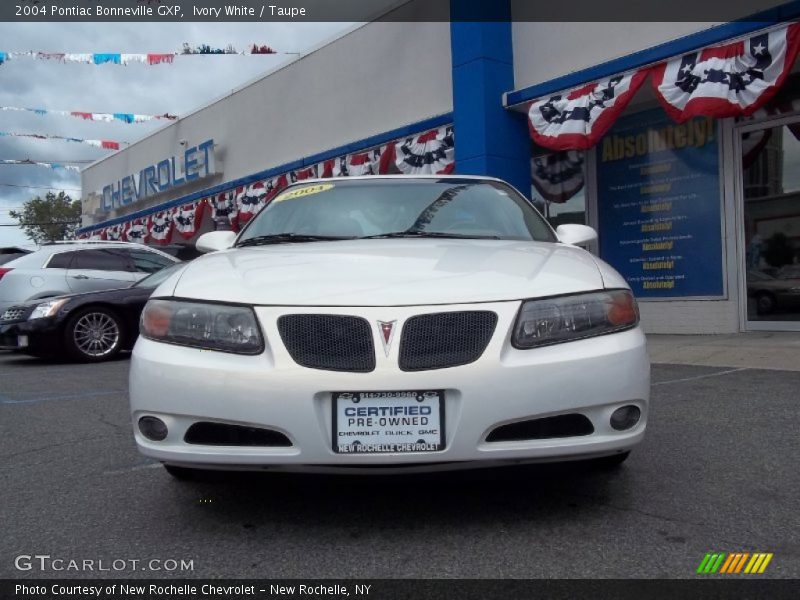 Ivory White / Taupe 2004 Pontiac Bonneville GXP