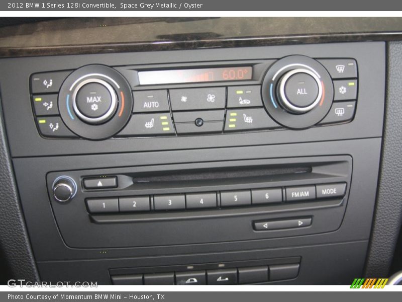Controls of 2012 1 Series 128i Convertible