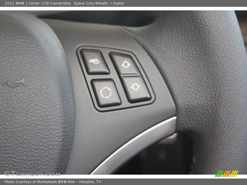 Controls of 2012 1 Series 128i Convertible