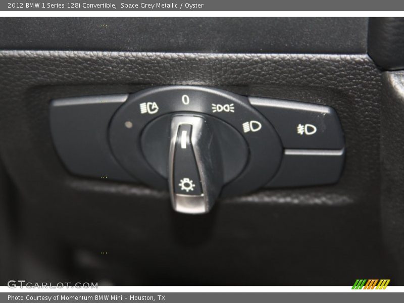 Controls of 2012 1 Series 128i Convertible