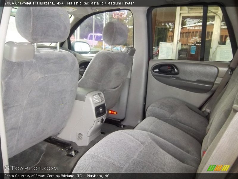 Majestic Red Metallic / Medium Pewter 2004 Chevrolet TrailBlazer LS 4x4