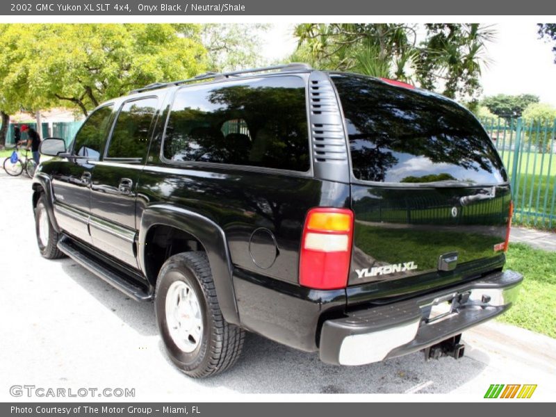 Onyx Black / Neutral/Shale 2002 GMC Yukon XL SLT 4x4