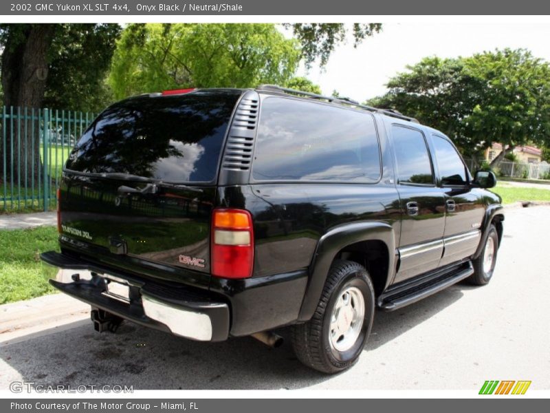 Onyx Black / Neutral/Shale 2002 GMC Yukon XL SLT 4x4
