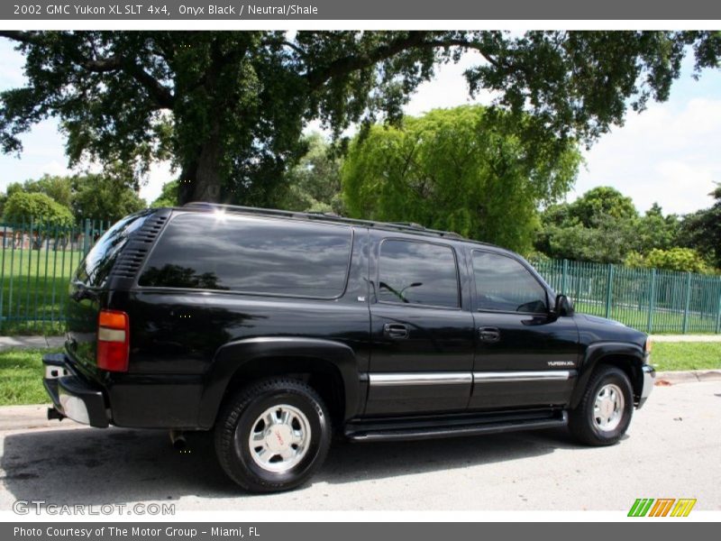 Onyx Black / Neutral/Shale 2002 GMC Yukon XL SLT 4x4
