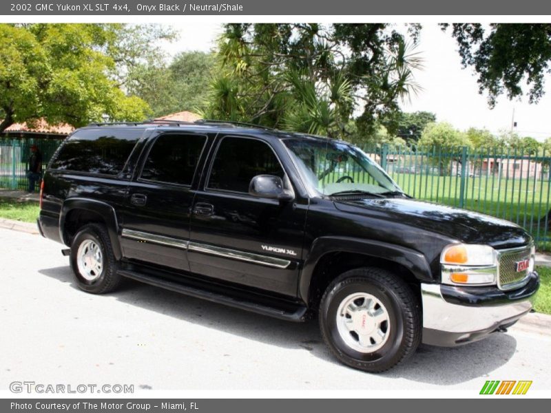 Onyx Black / Neutral/Shale 2002 GMC Yukon XL SLT 4x4