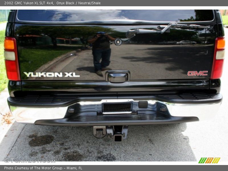 Onyx Black / Neutral/Shale 2002 GMC Yukon XL SLT 4x4